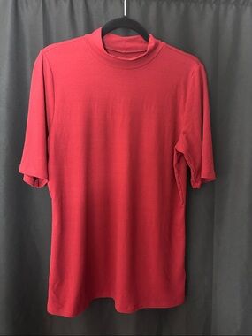 torrid Red Ribbed Mock Neck Short Sleeve Top